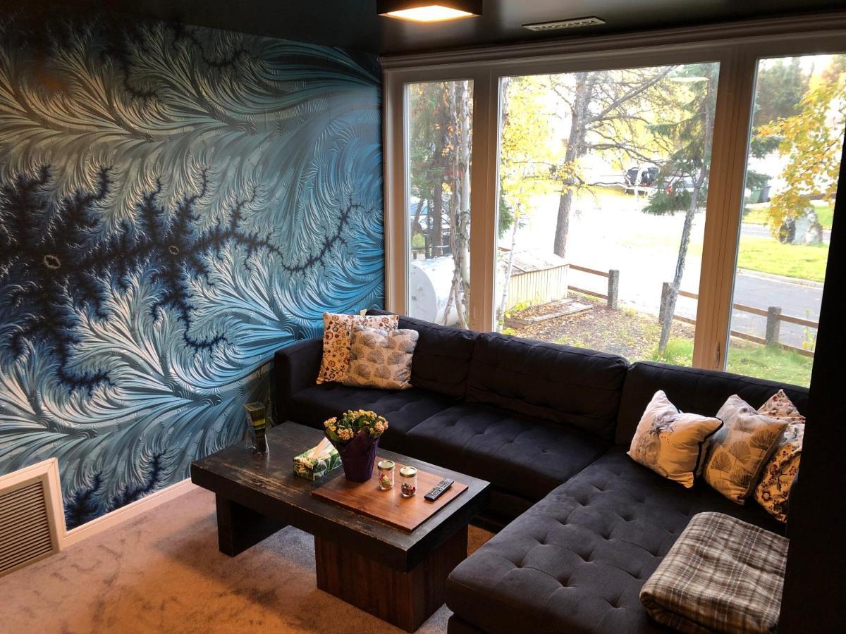 イエローナイフ 好丘。Hacho House Bed & Breakfast エクステリア 写真